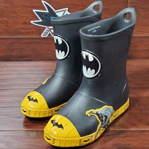 CROCS Kids Size 1J Batman Black Yellow Rain Boots